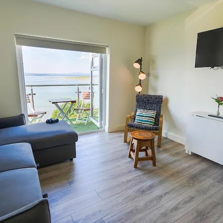 ベッド・アンド・ブレックファスト The Gaslight Self Catering Donegal ロスナウラー