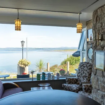 The Gaslight Self Catering Donegal Bed and breakfast